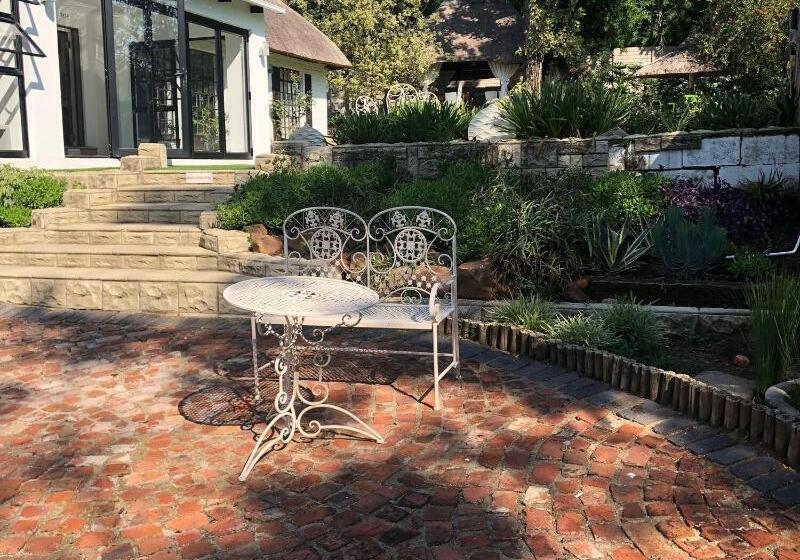 膳宿费 Muco Guest House