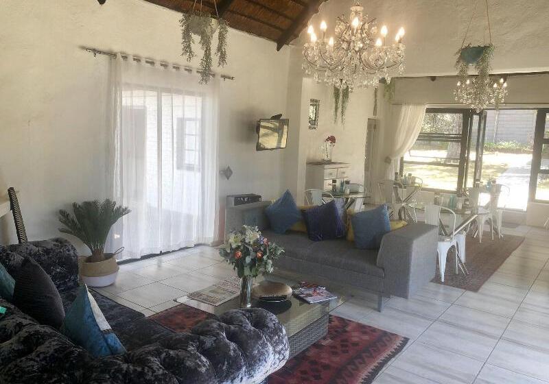 膳宿费 Muco Guest House