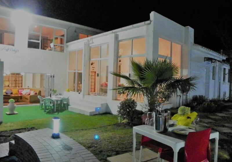 膳宿费 Muco Guest House