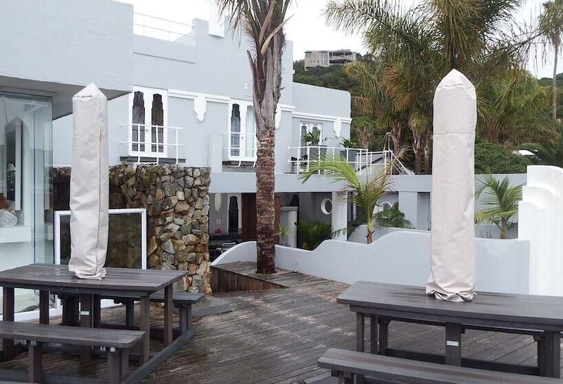 ペンション On The Estuary