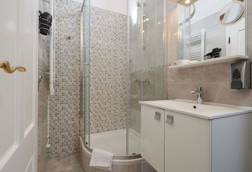 ペンション Palace Central Square