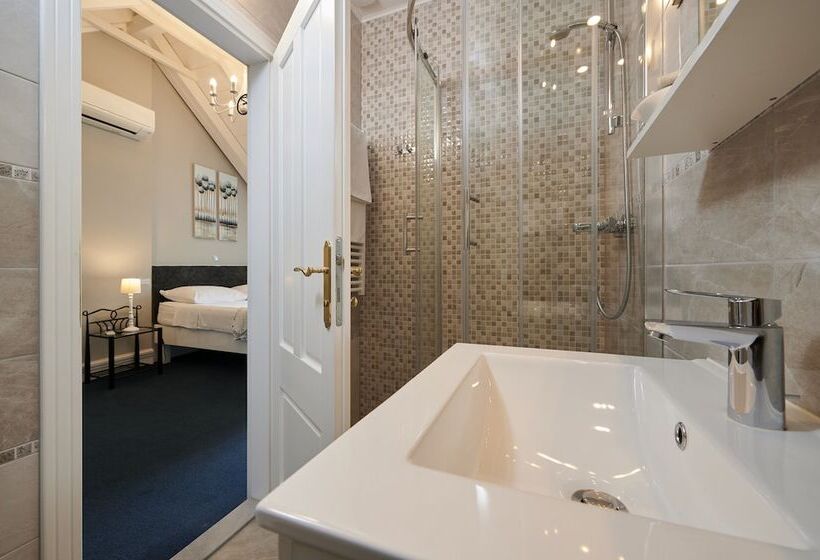 ペンション Palace Central Square