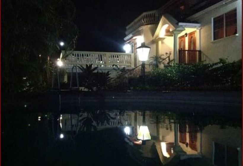 پانسیون Palm Paradise Guest House And Apartments