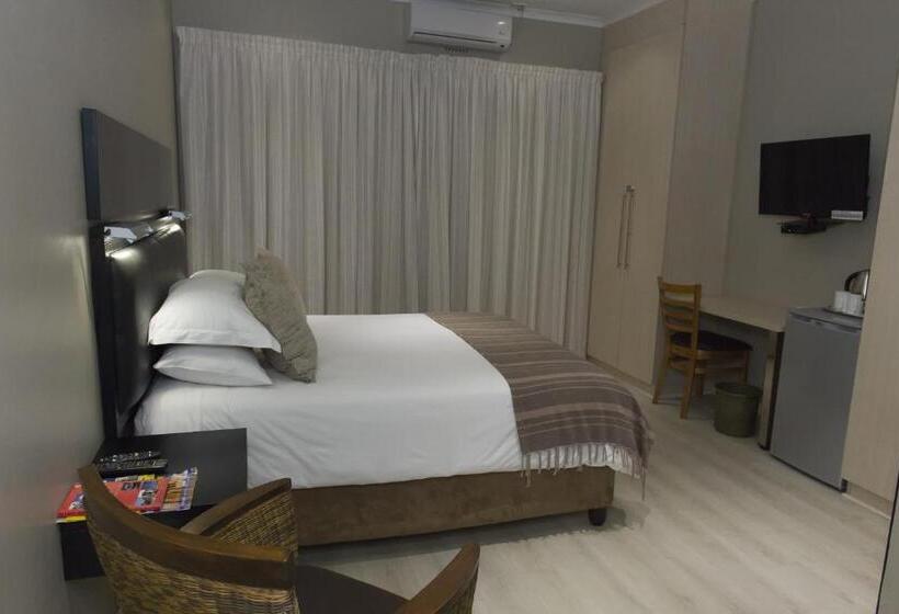 פנסיון The Suburban Guest House