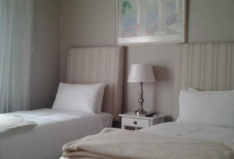 Пансион Warwick Place