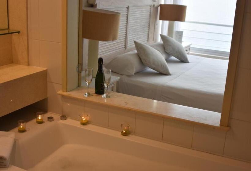 Hippocampus Resort & Spa