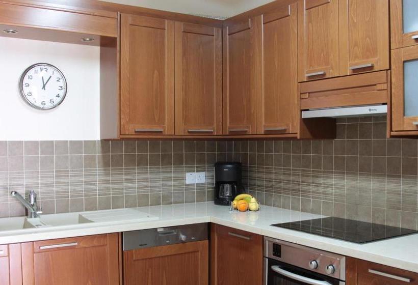 River Beach Apartment 101