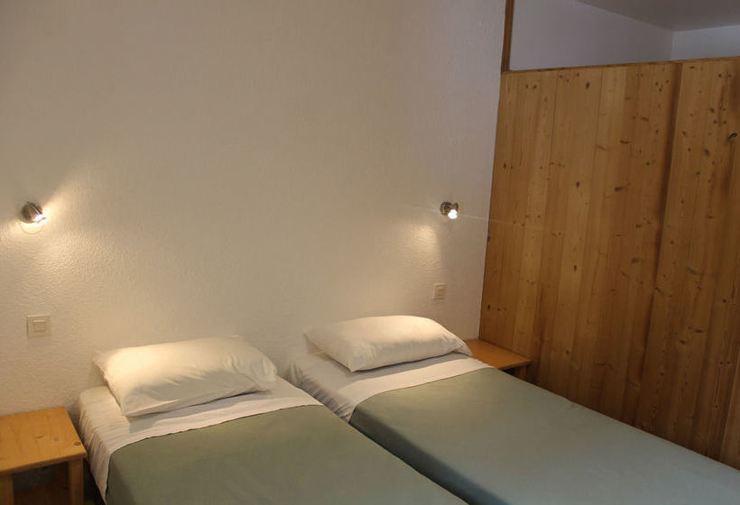 Residence Britania Cles Blanches