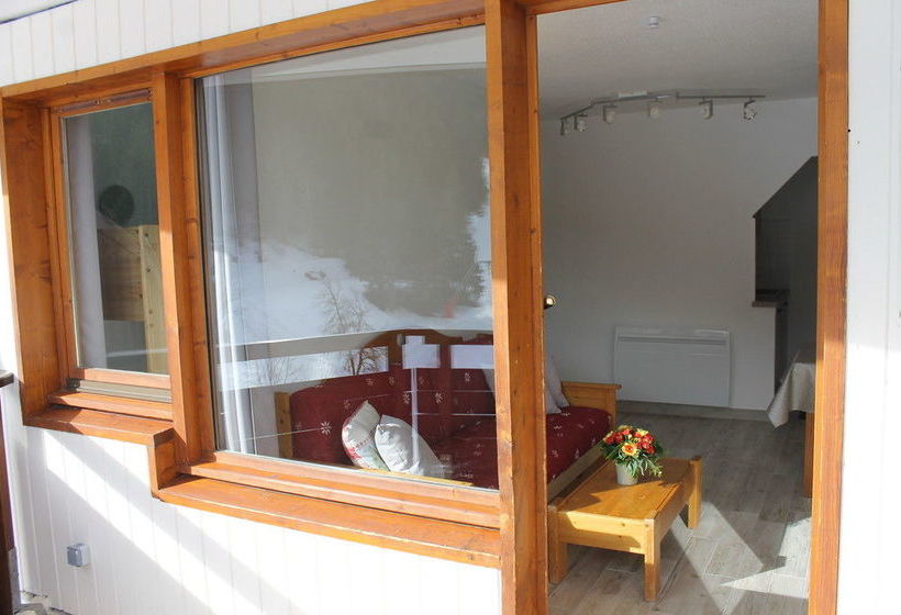 Residence Britania Cles Blanches