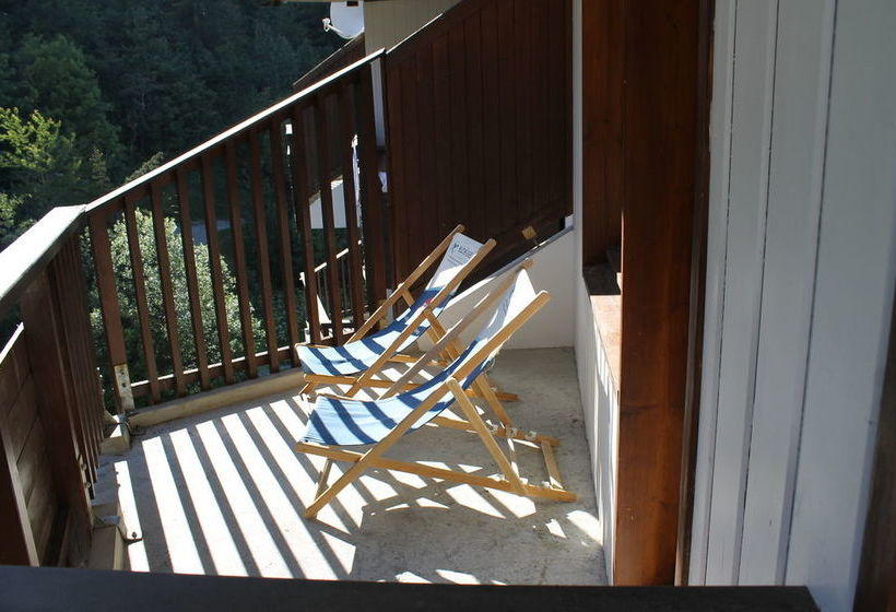 Residence Britania Cles Blanches