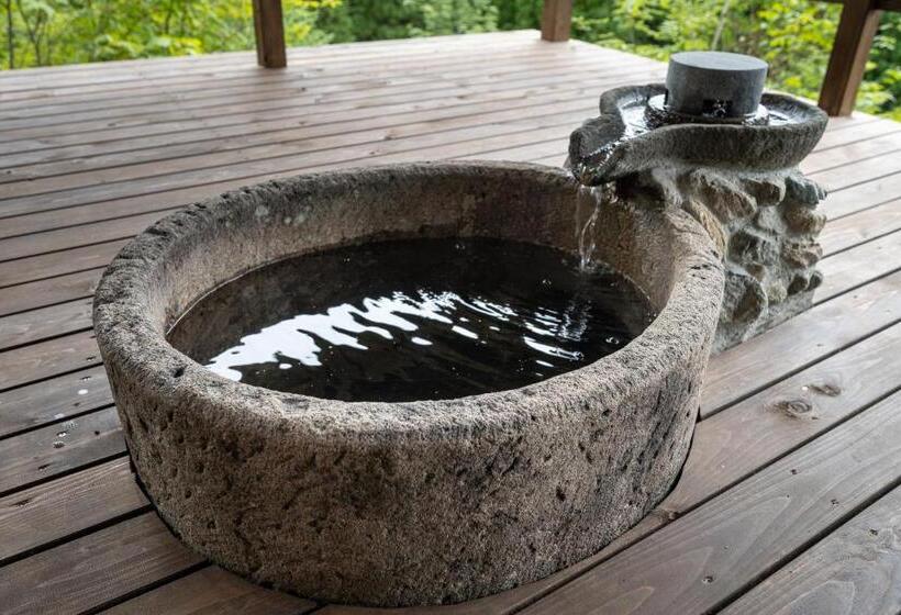 ריוקאן Kusayane No Yado Ryunohige