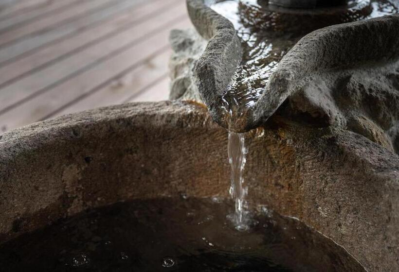 ריוקאן Kusayane No Yado Ryunohige