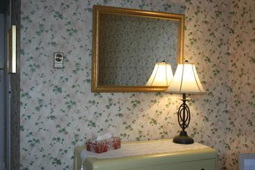 Sackville Bed And Breakfast