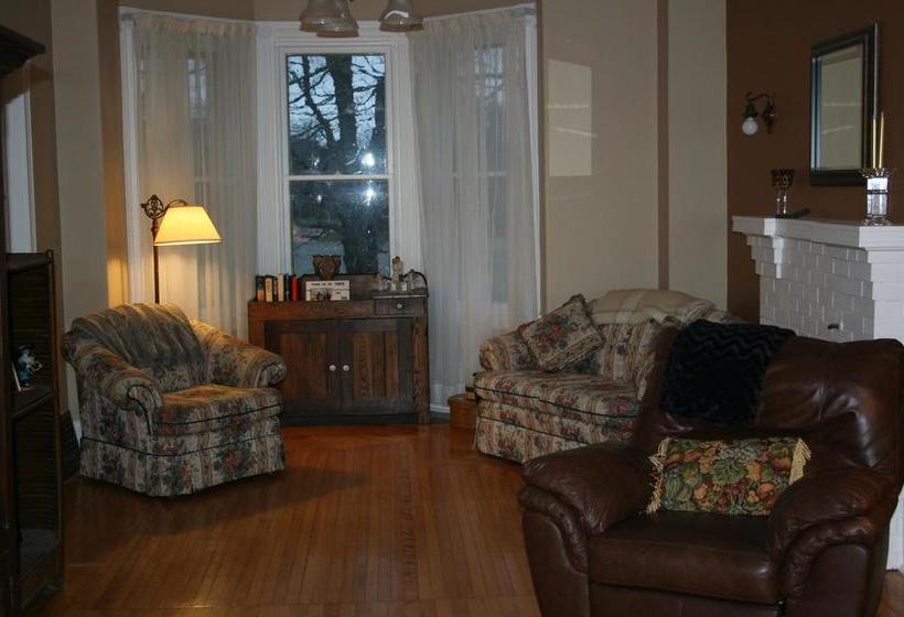 Sackville Bed And Breakfast