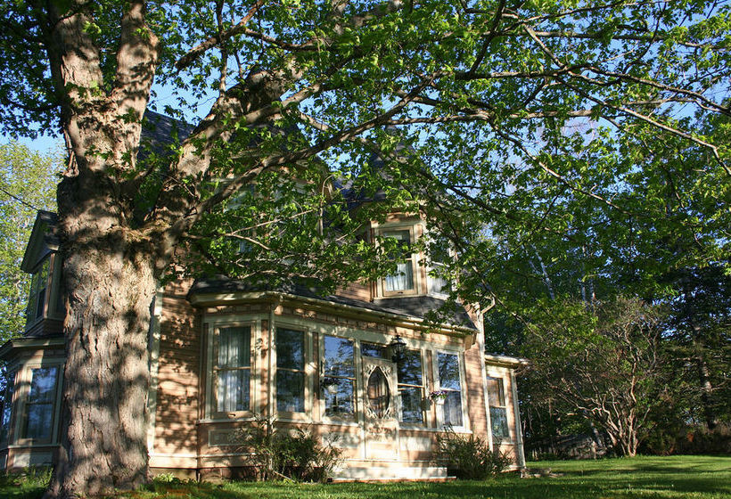 Sackville Bed And Breakfast