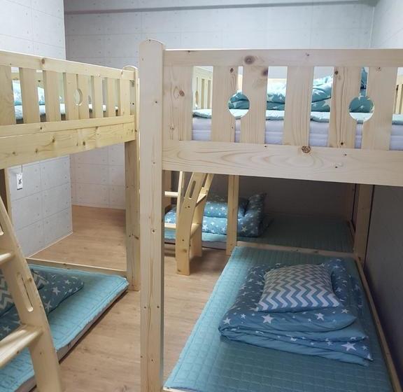 Sai Guesthouse  Hostel