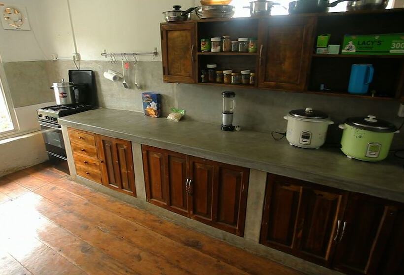 Senani Colonial Holiday Bungalow