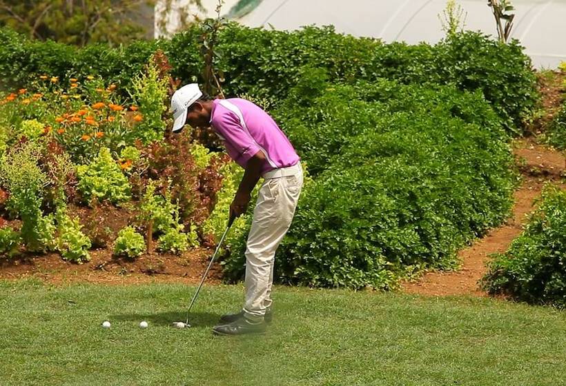 Senani Colonial Holiday Bungalow