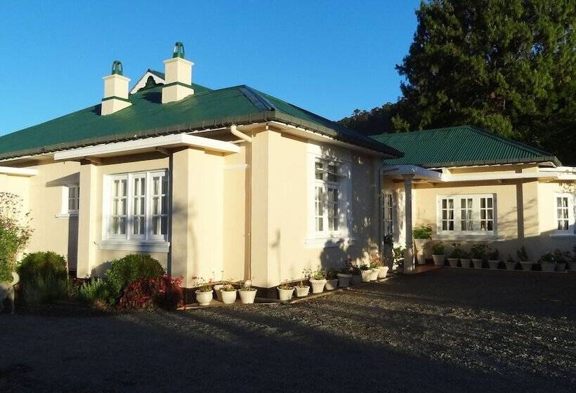 Senani Colonial Holiday Bungalow