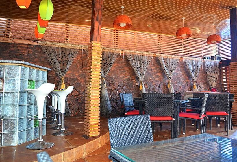 Space Hotel Apartments & Spa