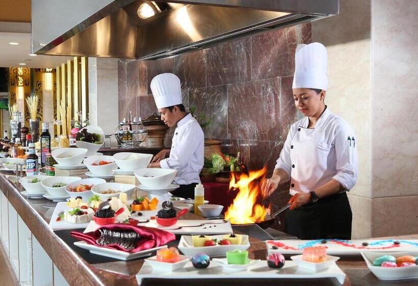 Swiss Belhotel Makassar