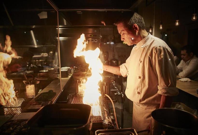 Wise Owl Hostels Tokyo