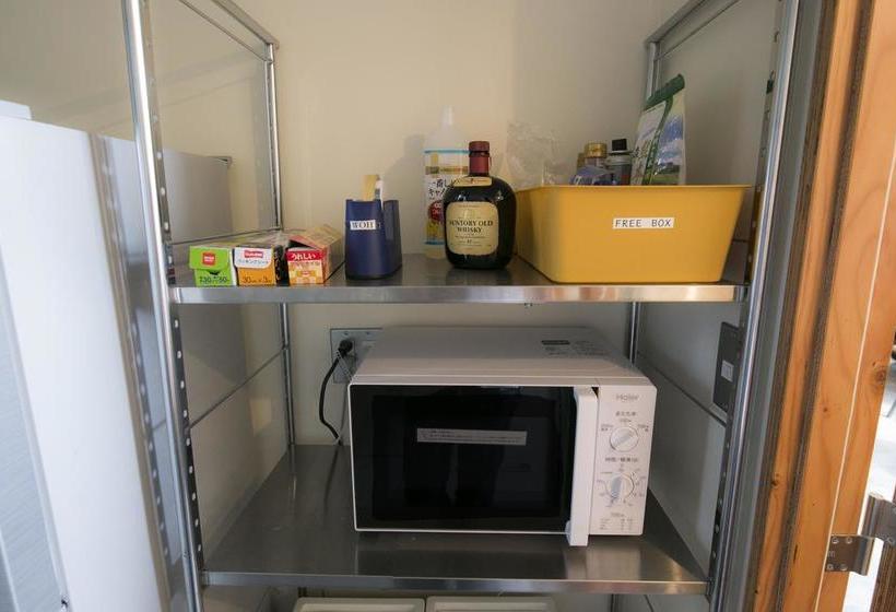 Wise Owl Hostels Tokyo