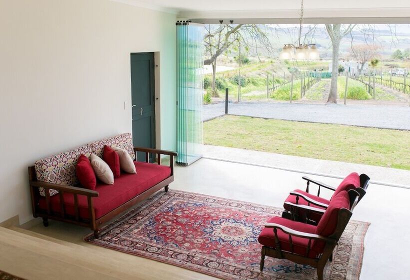 401 Rozendal Cottages