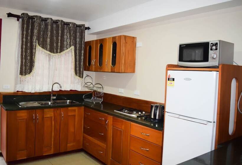 Al Minhaj Service Apartments