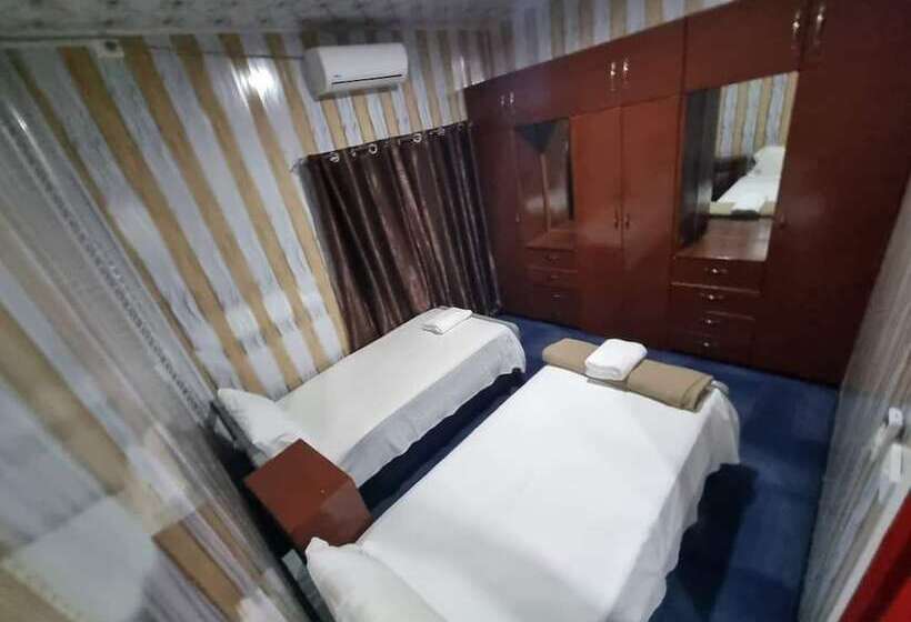 Al Minhaj Service Apartments