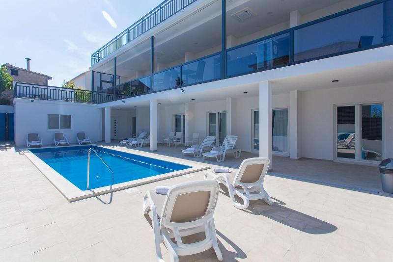 فندق صغير All Saints B&b Kastela