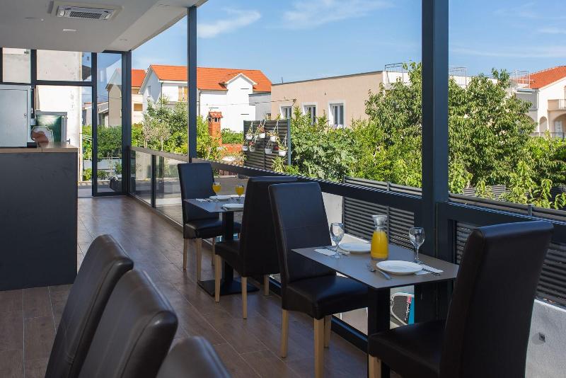 فندق صغير All Saints B&b Kastela