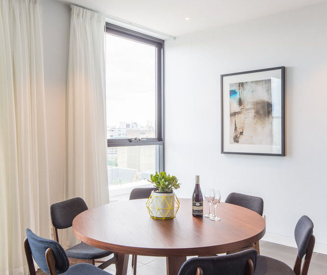 Apartment  East Central