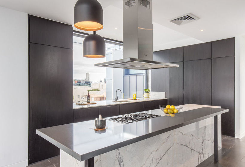 Apartment  East Central