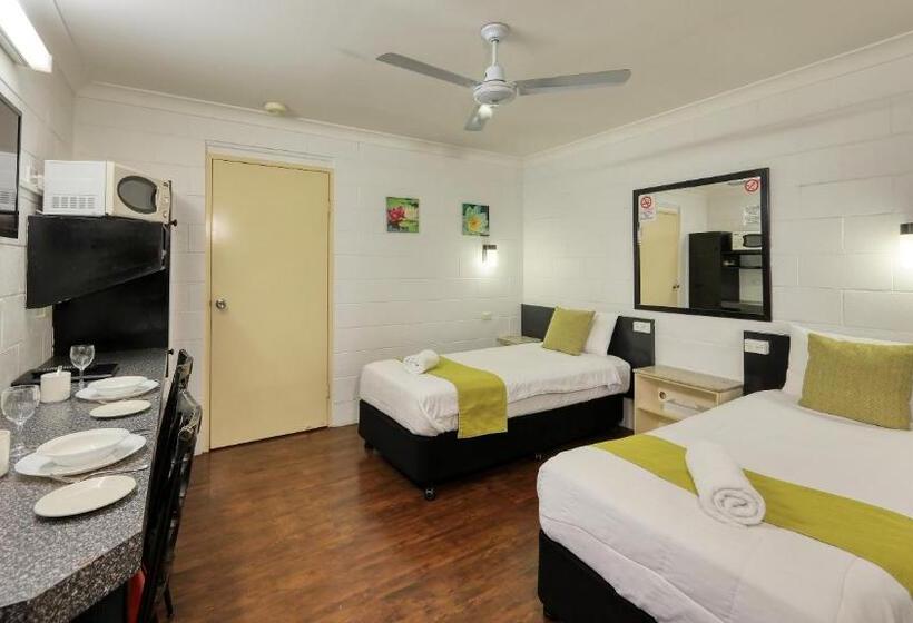 Azalea Motel