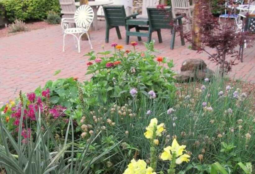 Bed and Breakfast Casa Del Gavilan Historic Inn