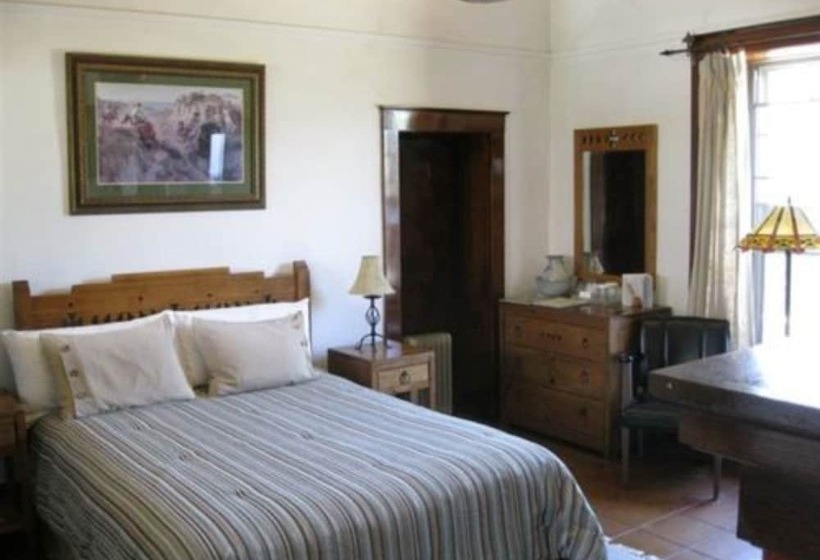 Bed and Breakfast Casa Del Gavilan Historic Inn
