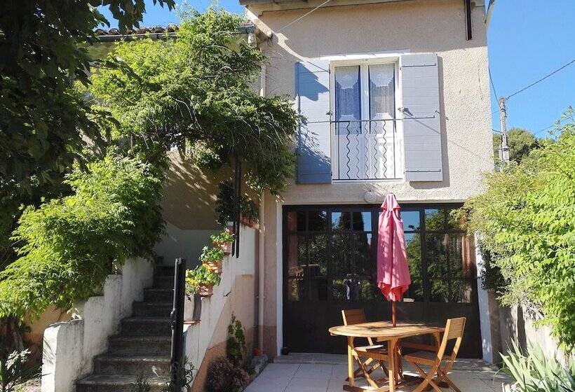 ベッドアンドブレックファースト Chambres D Hôtes La Chrysalide