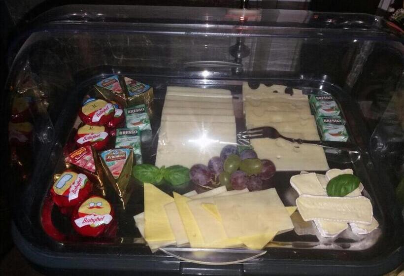 住宿加早餐  Internat Schloss Spiegelberg