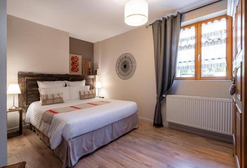 مبيت وإفطار La Cour Stfulrad