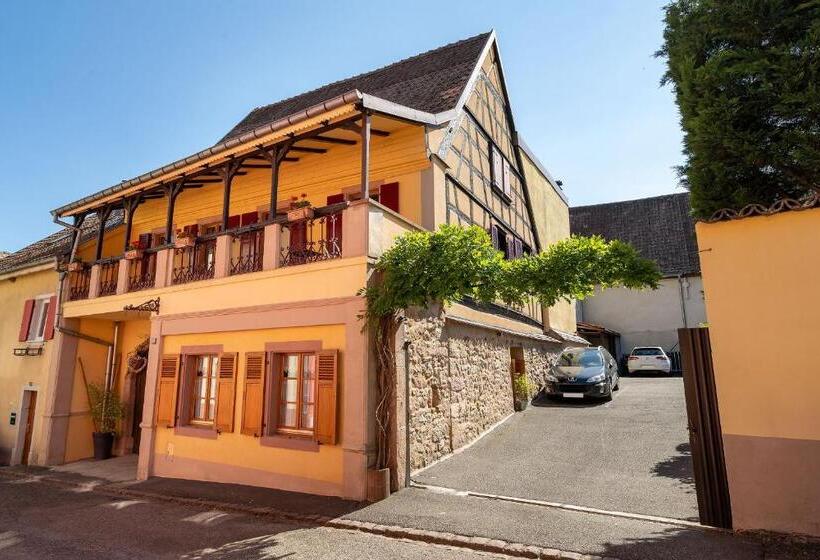 مبيت وإفطار La Cour Stfulrad