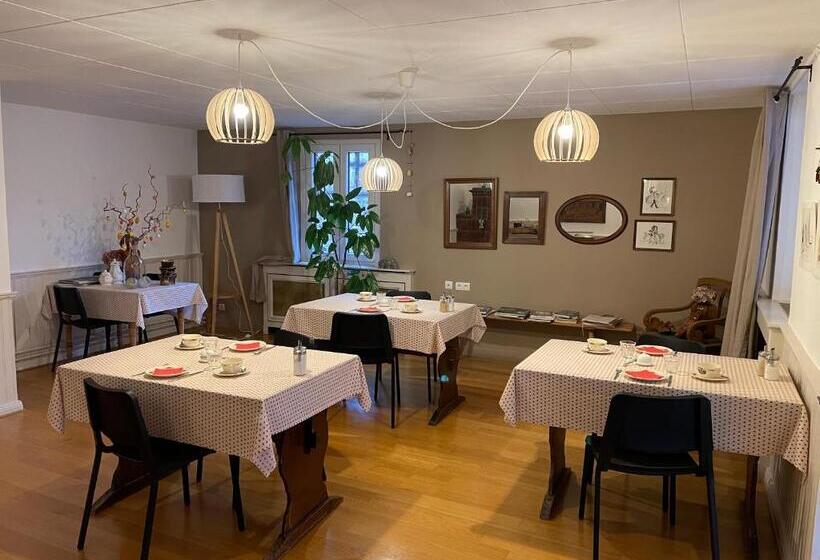 مبيت وإفطار La Cour Stfulrad