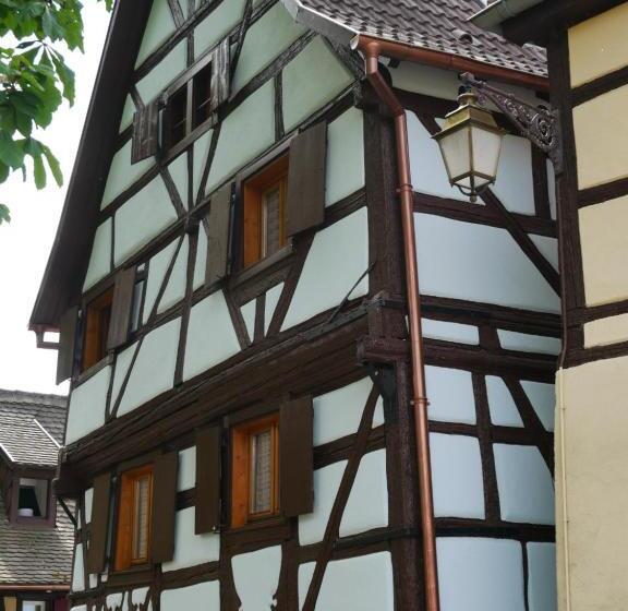 مبيت وإفطار La Cour Stfulrad