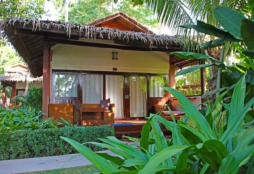 تختخواب و صبحانه Last Frontier Beach Resort Adults Only