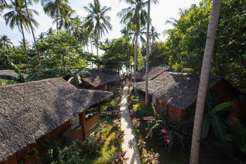 تختخواب و صبحانه Last Frontier Beach Resort Adults Only