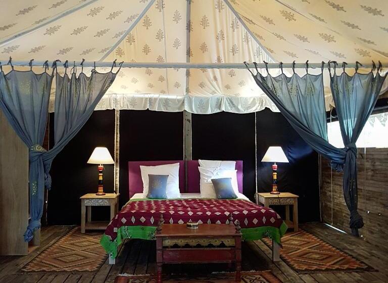 مبيت وإفطار Palika Lodge