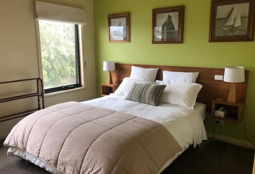 ベッドアンドブレックファースト Port Boutique Accommodation