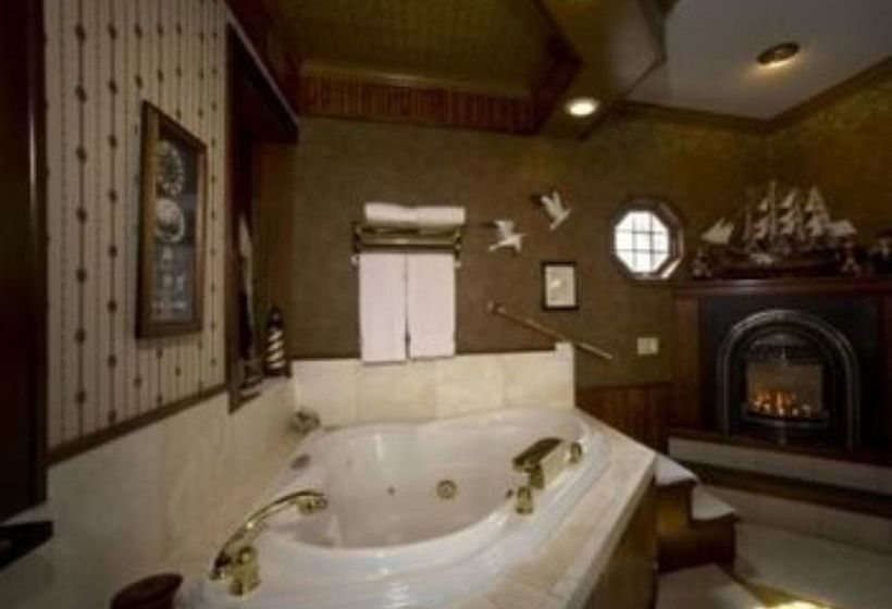 مبيت وإفطار Port City Victorian Inn