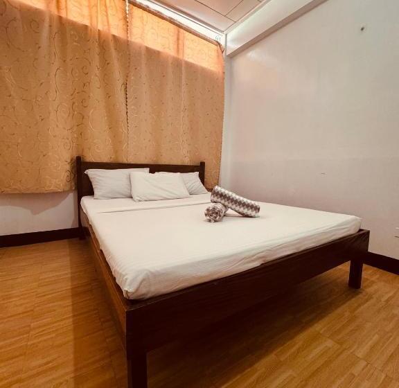 تختخواب و صبحانه Duchess Sophia S Pension