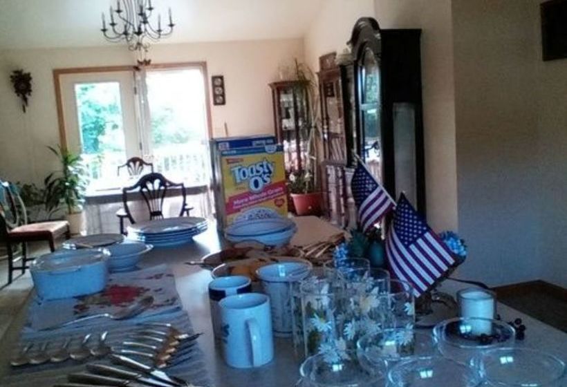 مبيت وإفطار Top Of The Hill